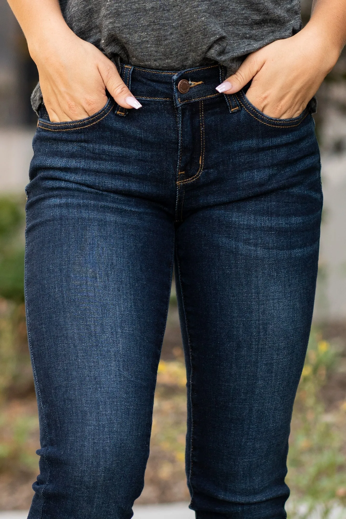 Joanne Mid Rise Skinny