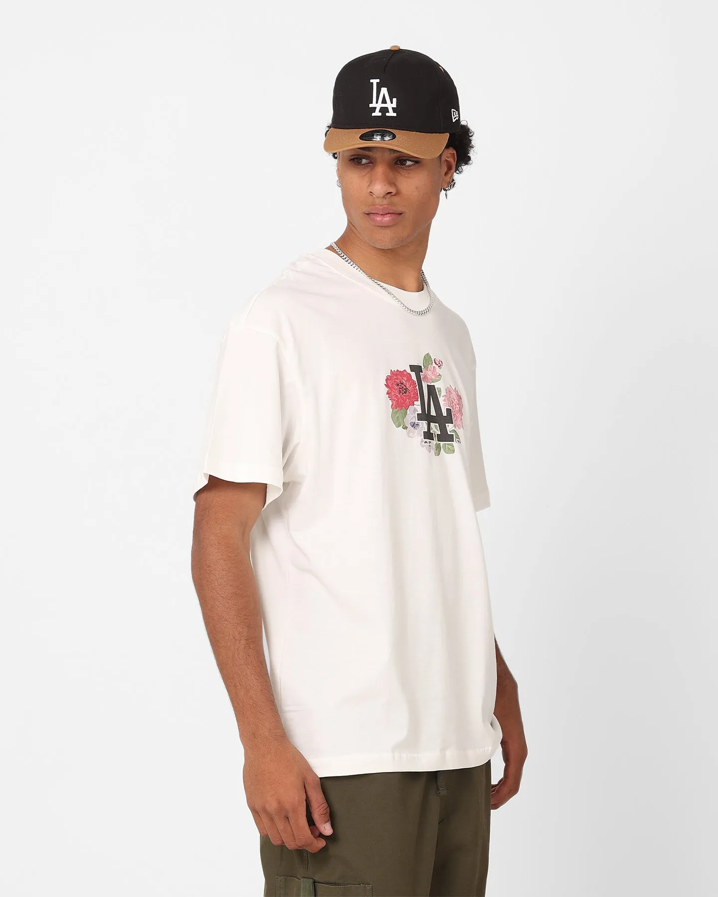 Majestic Athletic Los Angeles Dodgers Digi Floral Graphic T-Shirt Vintage White